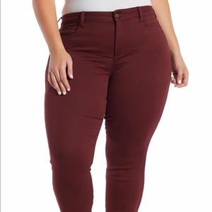 NYDJ Jeans - NWT NYDJ Ami Skinny Legging Jeans NYDJ Jeans - NWT NYDJ Ami Skinny Legging Jeans